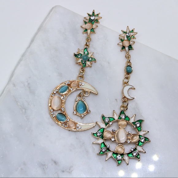 DAY N NIGHT EARRINGS - Picture 1 of 3